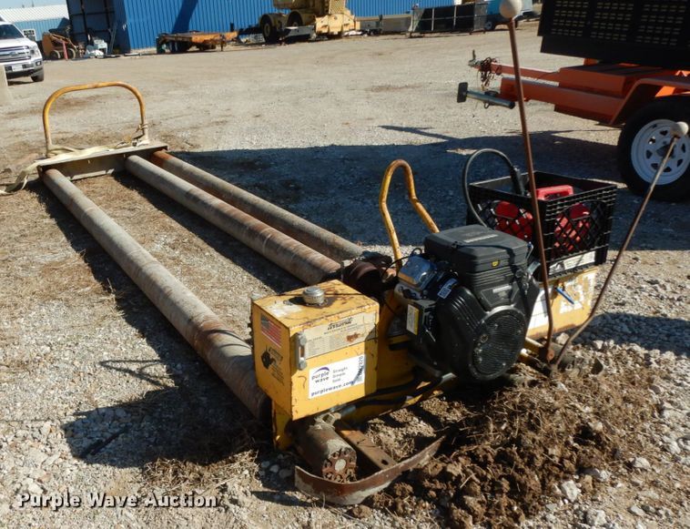 image for item DM2820 Terramite  roller screed