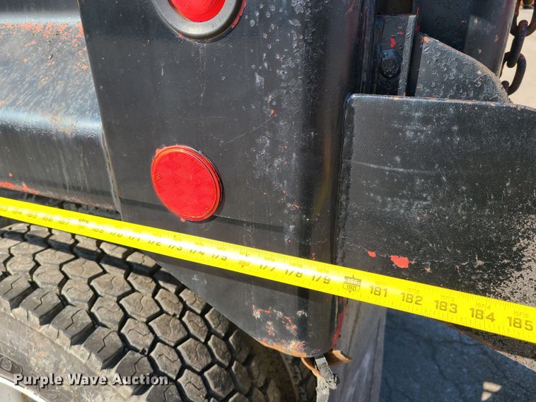 image for item DN6154 2002 International 4900 dump truck