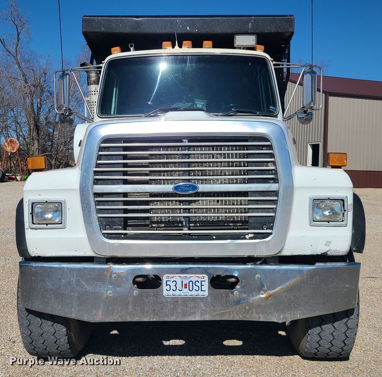 image for item DN6160 1995 Ford L9000  dump truck