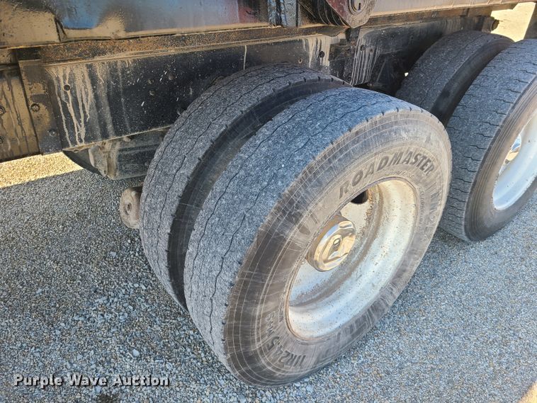 image for item DN6160 1995 Ford L9000  dump truck