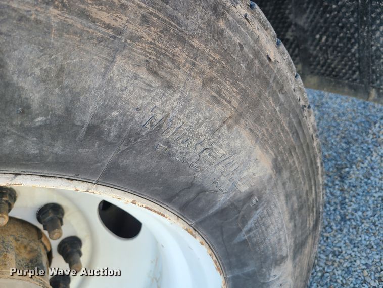 image for item DN6160 1995 Ford L9000  dump truck