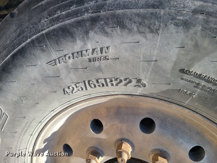 image for item DN6160 1995 Ford L9000  dump truck