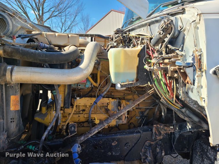 image for item DN6160 1995 Ford L9000  dump truck