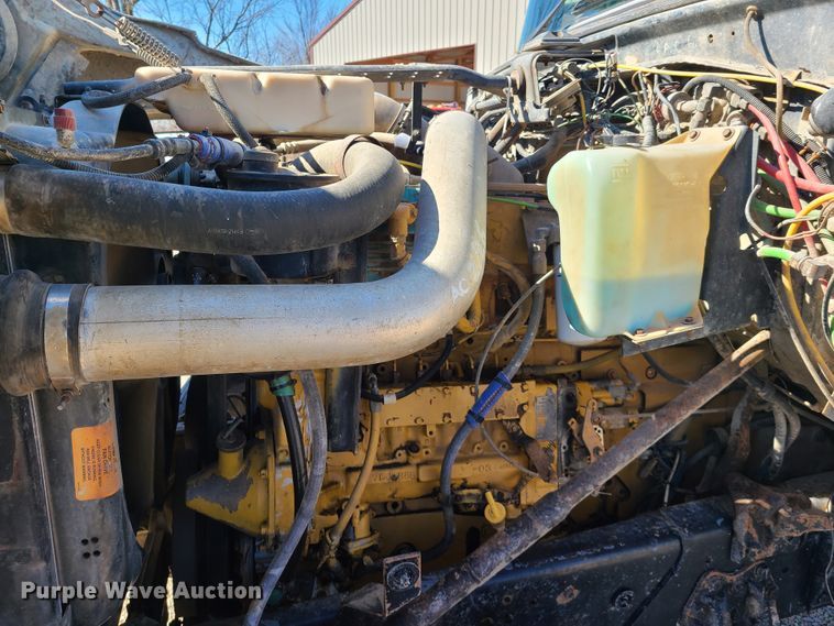 image for item DN6160 1995 Ford L9000  dump truck