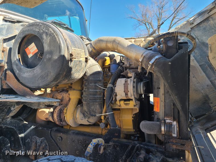 image for item DN6160 1995 Ford L9000  dump truck