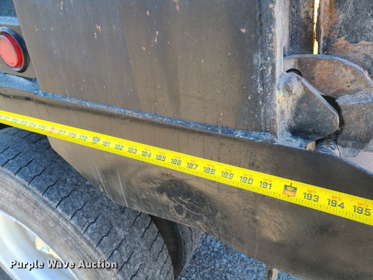 image for item DN6160 1995 Ford L9000  dump truck