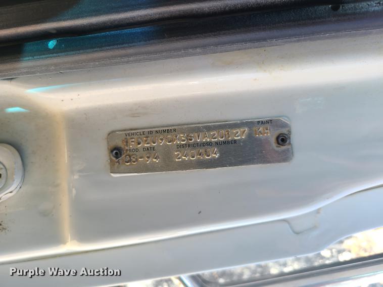 image for item DN6160 1995 Ford L9000  dump truck