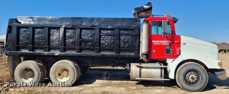 image for item DN6161 1999 International 9200  dump truck