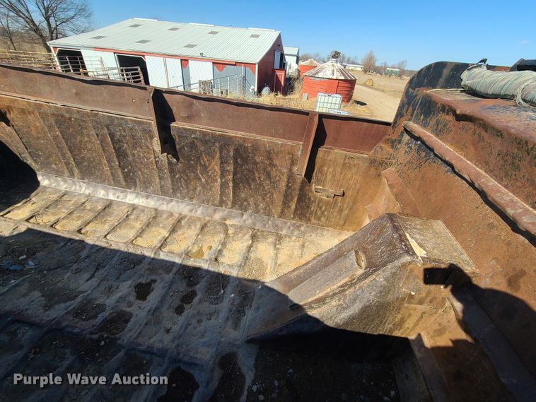 image for item DN6161 1999 International 9200  dump truck