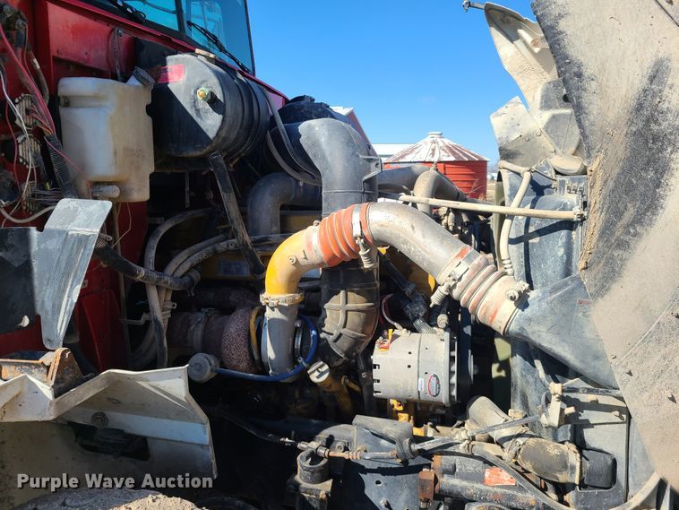 image for item DN6161 1999 International 9200  dump truck