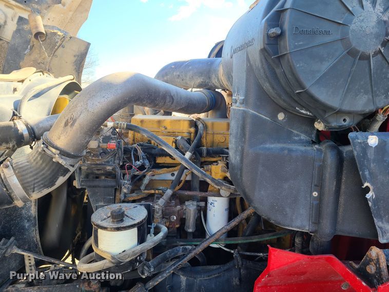 image for item DN6161 1999 International 9200  dump truck