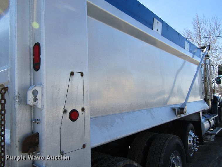 image for item GC9802 2005 Sterling LT9500  dump truck