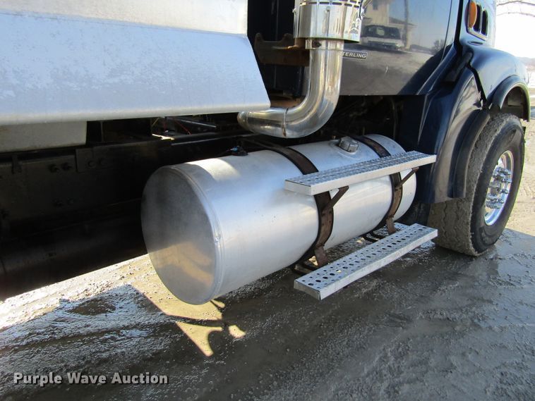 image for item GC9802 2005 Sterling LT9500  dump truck