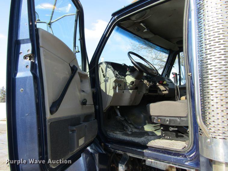 image for item GC9802 2005 Sterling LT9500  dump truck