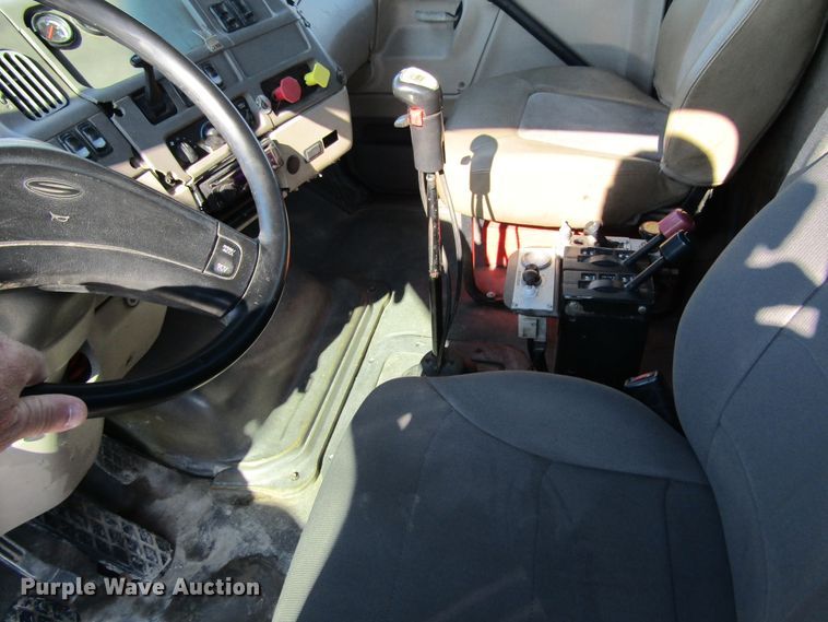 image for item GC9802 2005 Sterling LT9500  dump truck