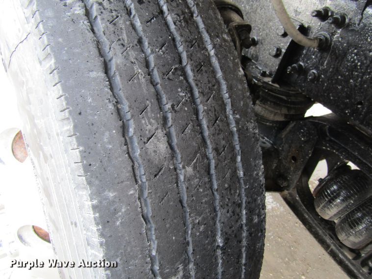 image for item GC9802 2005 Sterling LT9500  dump truck