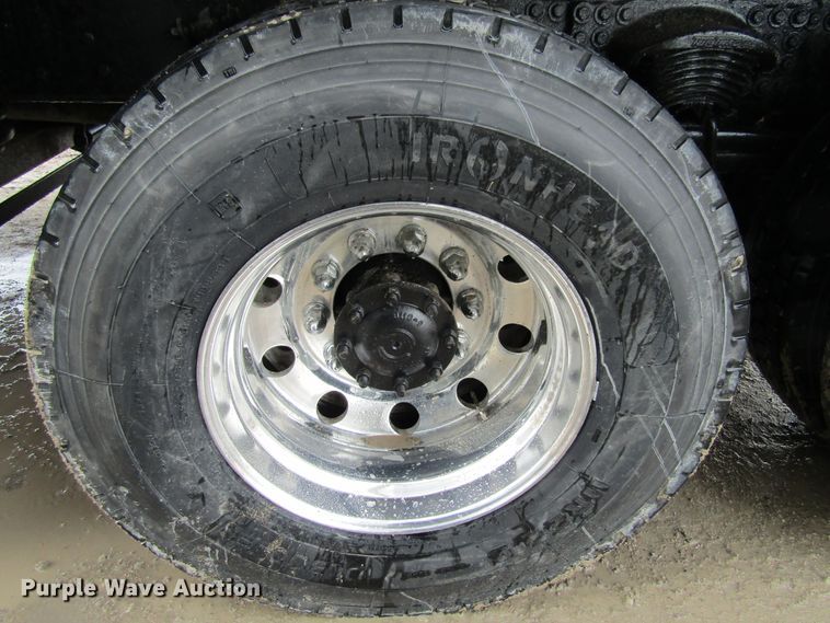 image for item GC9802 2005 Sterling LT9500  dump truck