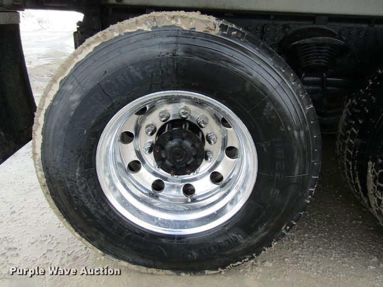 image for item GC9802 2005 Sterling LT9500  dump truck