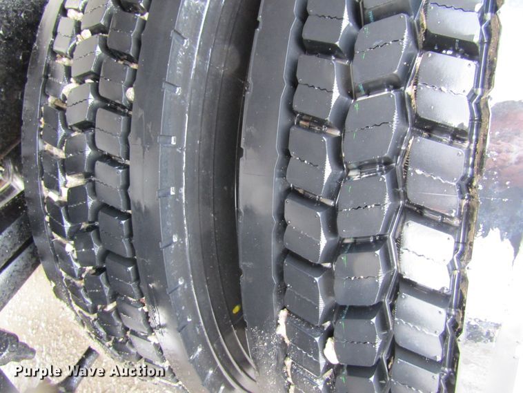 image for item GC9802 2005 Sterling LT9500  dump truck