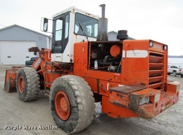 image for item GC9803 1999 Daewoo Mega 250-III  wheel loader