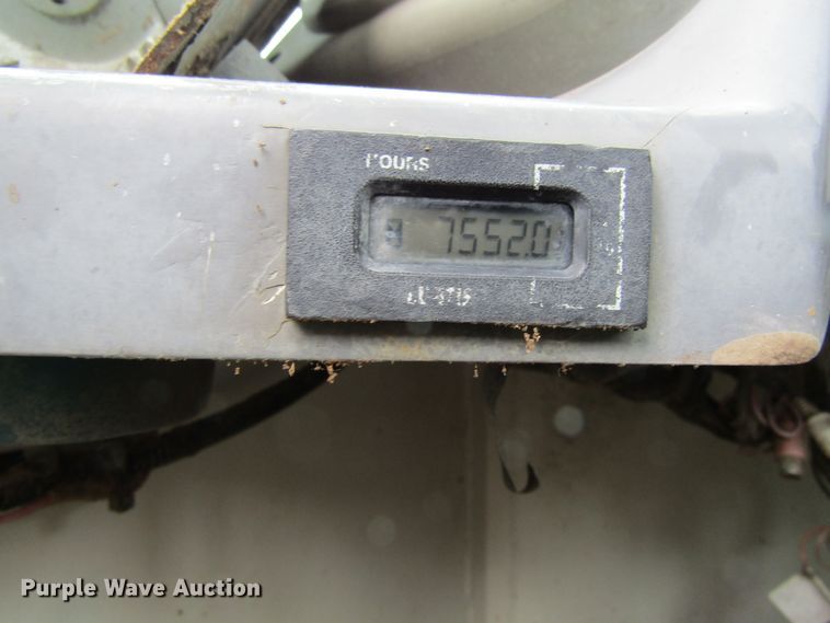 image for item GC9803 1999 Daewoo Mega 250-III  wheel loader