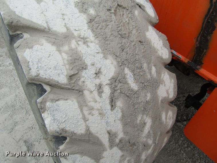 image for item GC9803 1999 Daewoo Mega 250-III  wheel loader