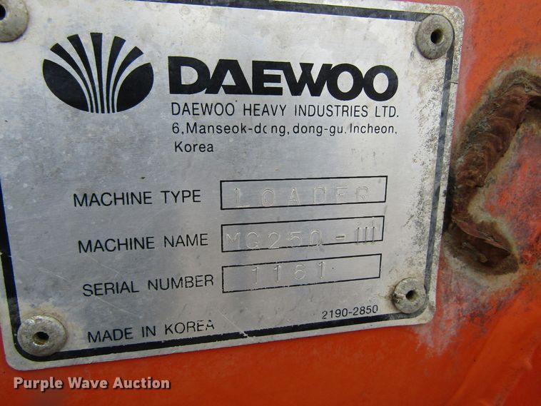 image for item GC9803 1999 Daewoo Mega 250-III  wheel loader