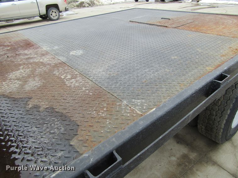 image for item GC9804 1983 Chevrolet D6500  flatbed truck