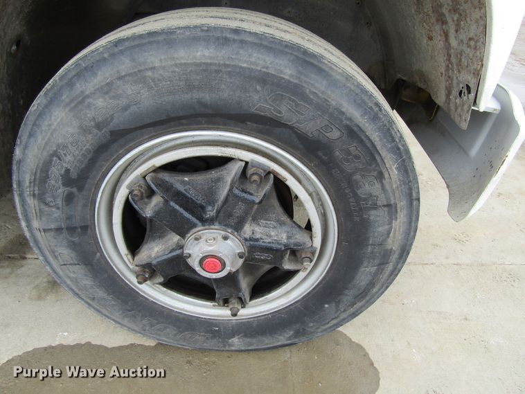 image for item GC9804 1983 Chevrolet D6500  flatbed truck