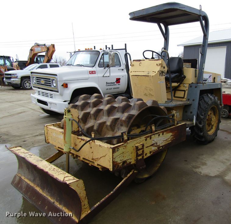 image for item GC9805 1989 Bomag BW142PDB  single drum vibratory roller