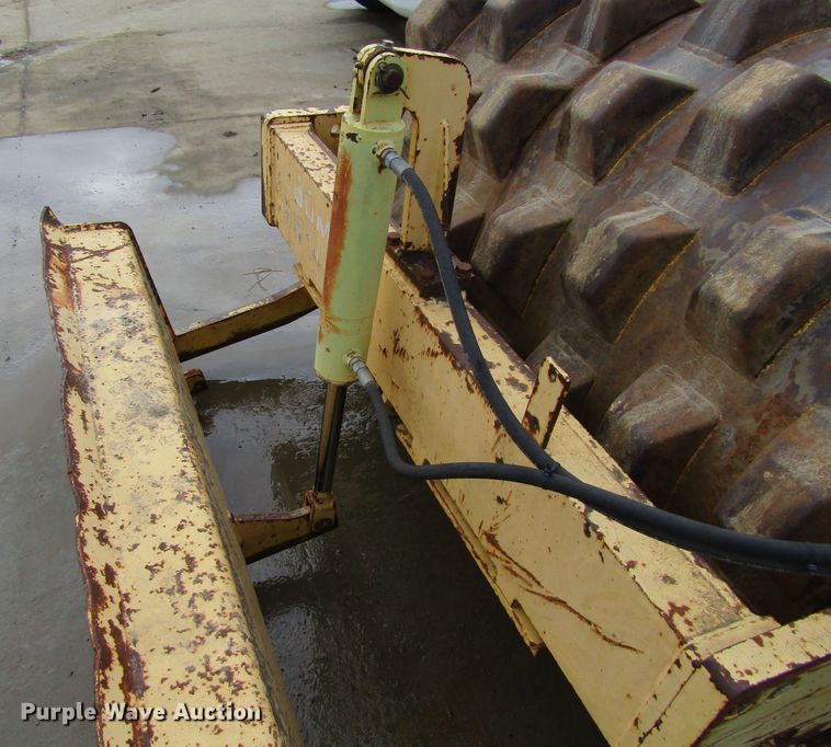 image for item GC9805 1989 Bomag BW142PDB  single drum vibratory roller