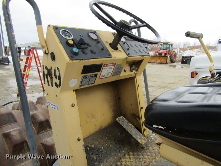 image for item GC9805 1989 Bomag BW142PDB  single drum vibratory roller