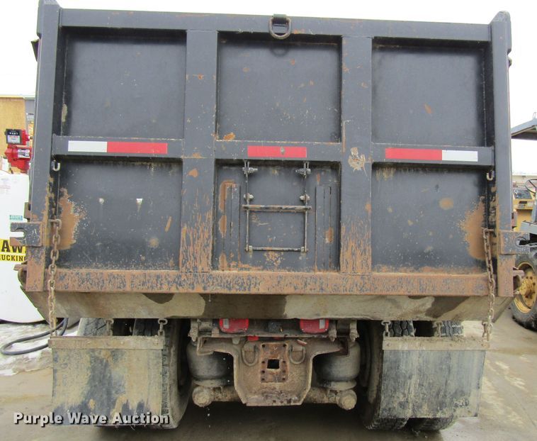 image for item GC9806 2001 Sterling LT9500  dump truck