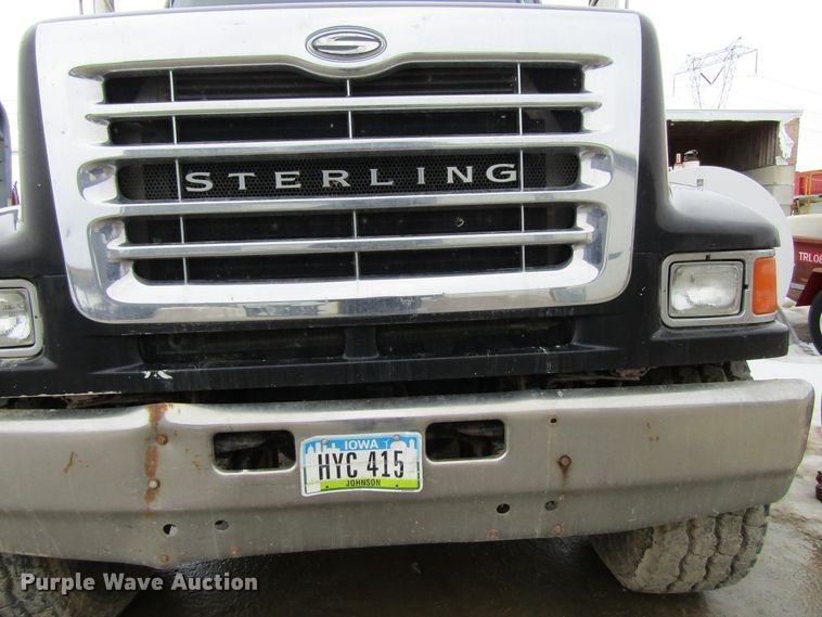 image for item GC9806 2001 Sterling LT9500  dump truck