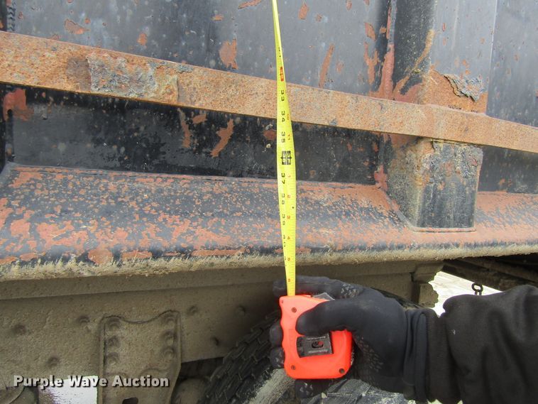 image for item GC9806 2001 Sterling LT9500  dump truck