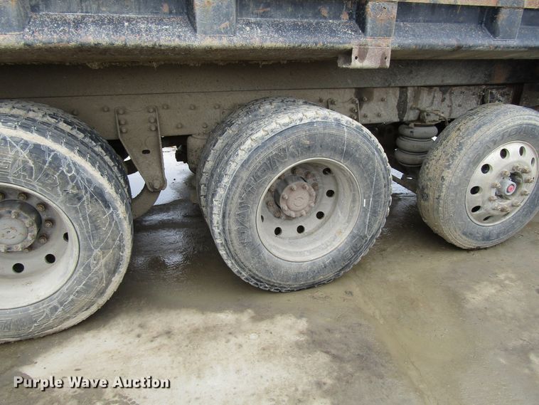 image for item GC9806 2001 Sterling LT9500  dump truck