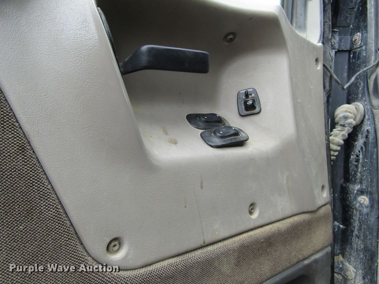 image for item GC9806 2001 Sterling LT9500  dump truck