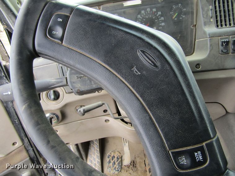 image for item GC9806 2001 Sterling LT9500  dump truck