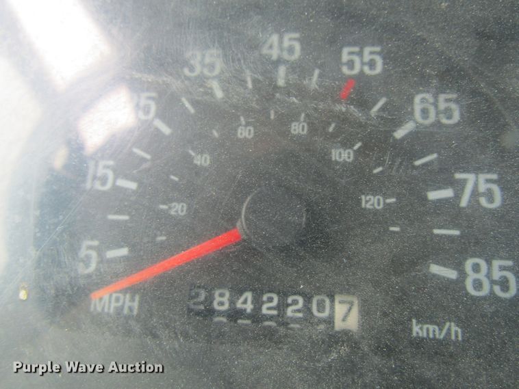 image for item GC9806 2001 Sterling LT9500  dump truck