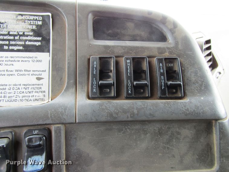 image for item GC9806 2001 Sterling LT9500  dump truck