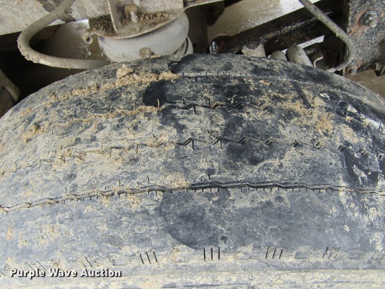 image for item GC9806 2001 Sterling LT9500  dump truck