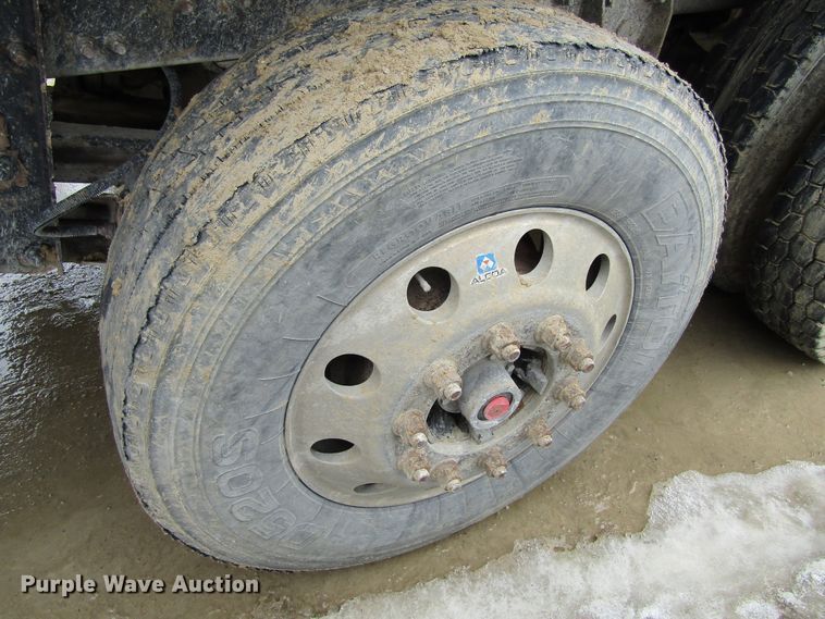 image for item GC9806 2001 Sterling LT9500  dump truck