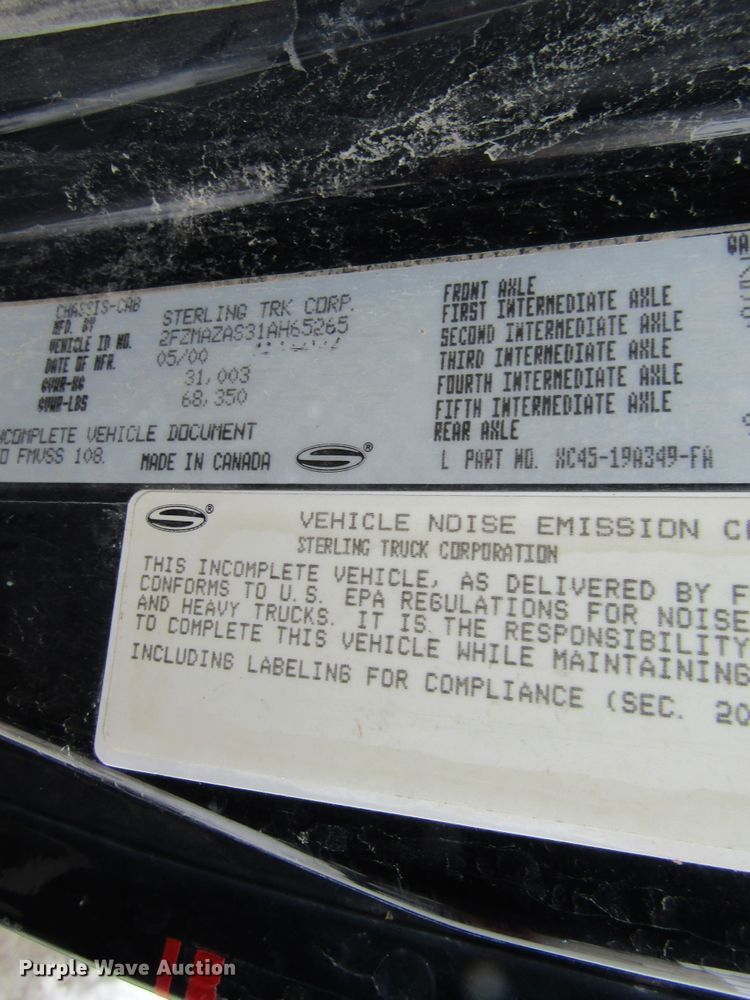 image for item GC9806 2001 Sterling LT9500  dump truck