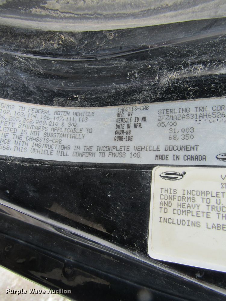 image for item GC9806 2001 Sterling LT9500  dump truck