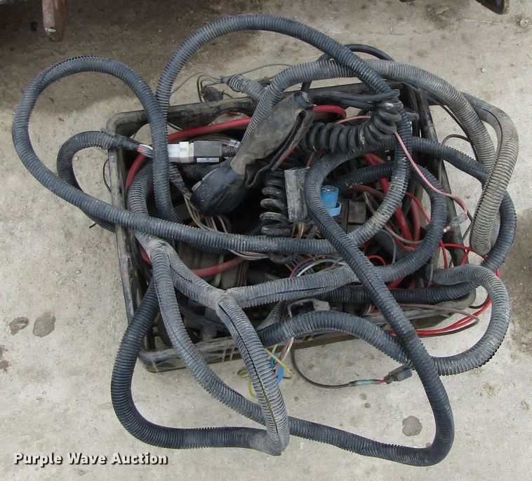 image for item GC9807 The Boss Power-V DXT 110"W snow plow