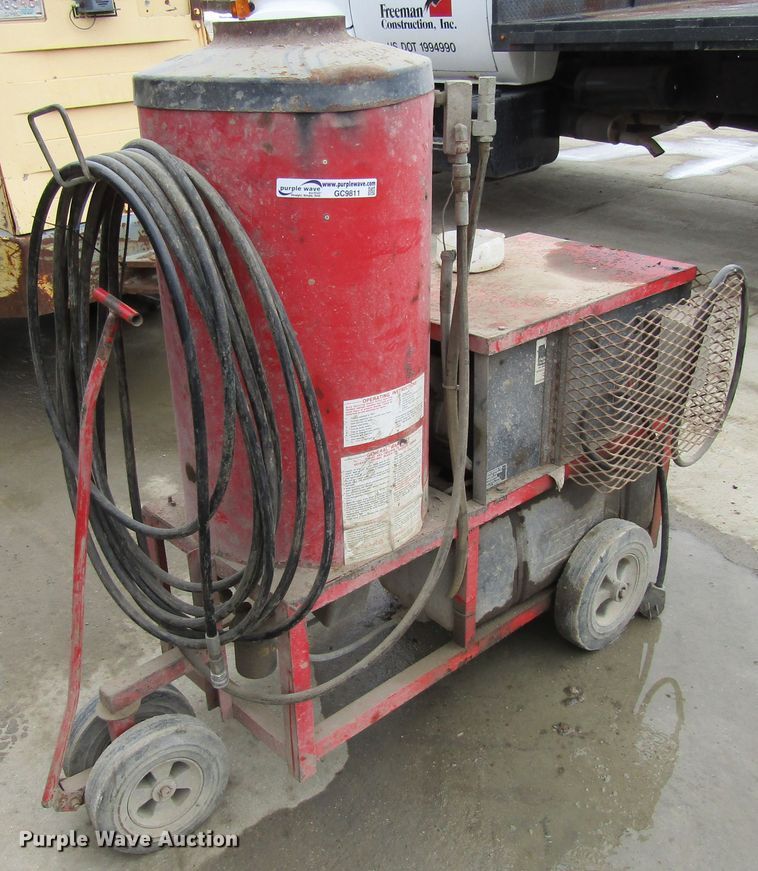 image for item GC9811 Hotsy pressure washer