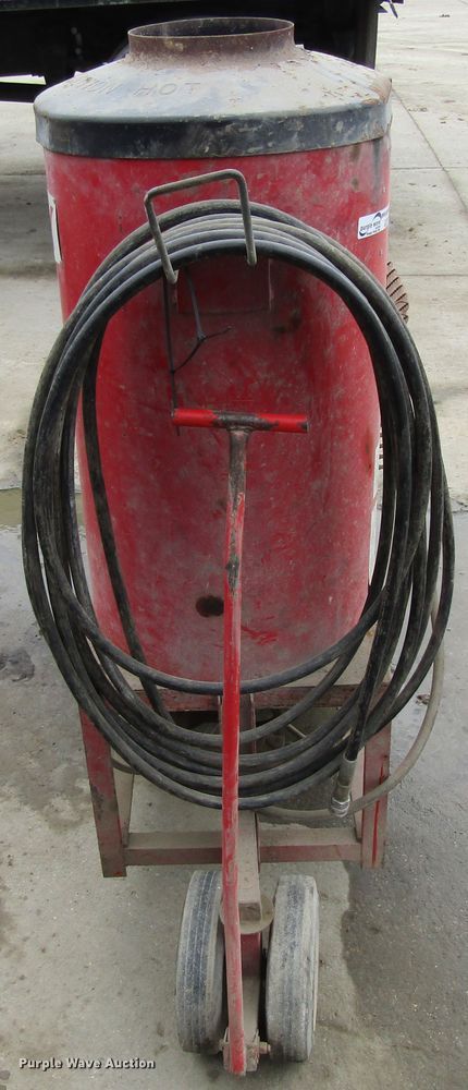 image for item GC9811 Hotsy pressure washer