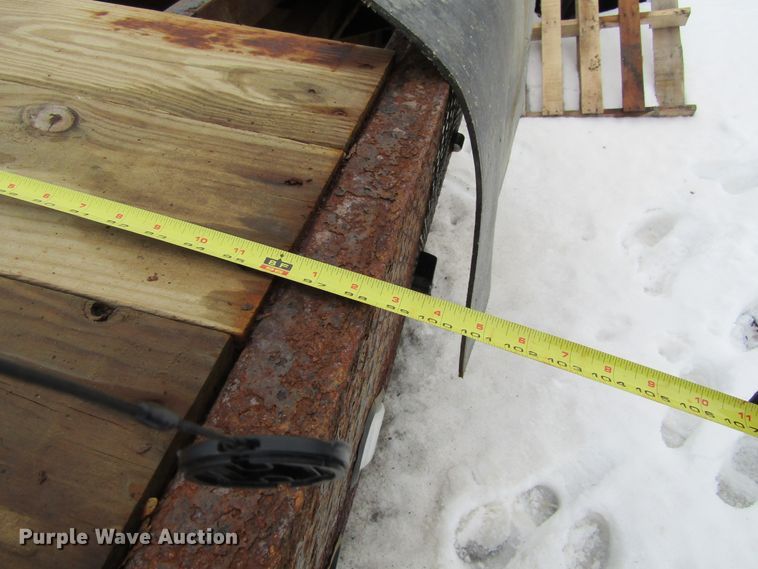 image for item GC9812 Flatbed