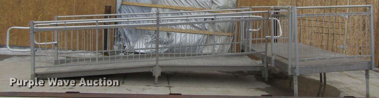 image for item GC9815 Aluminum ramp and porch