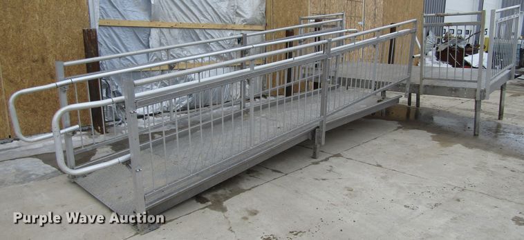 image for item GC9815 Aluminum ramp and porch